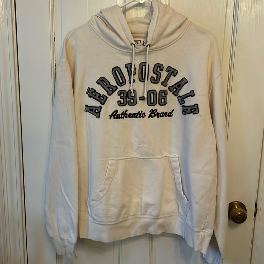 Aeropostale off white color hoodie.